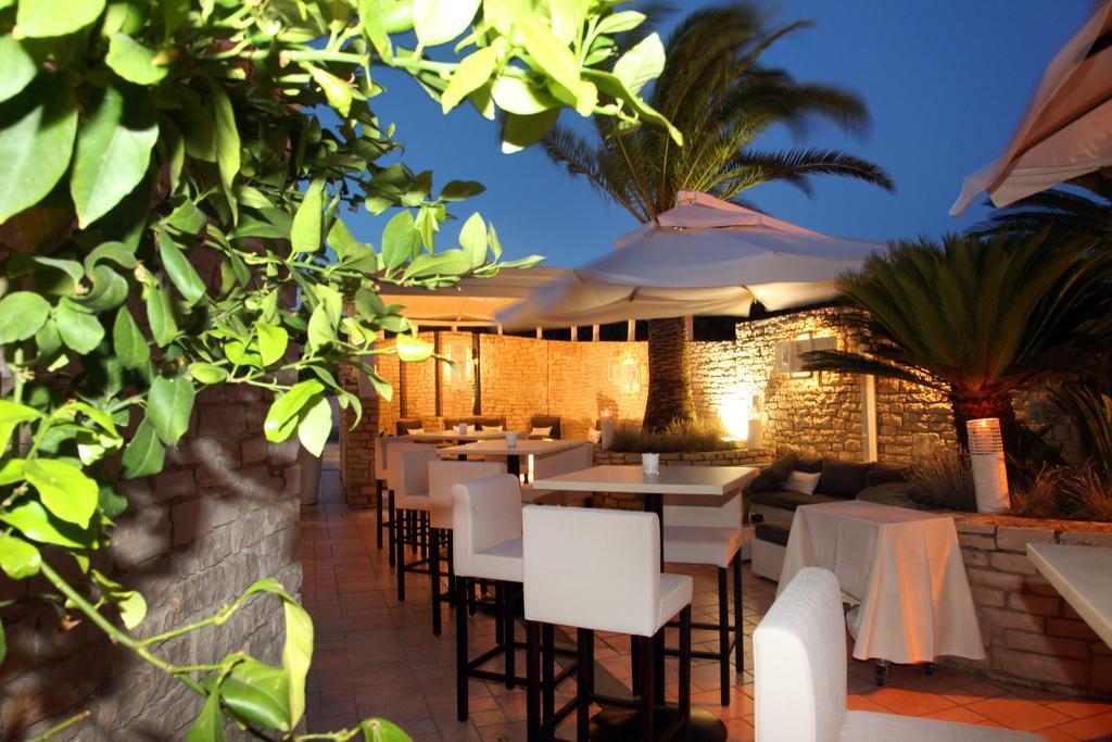Memory Resort 比谢列 外观 照片